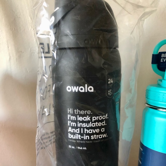 2 NWT WATERBOTTLES - Picture 2 of 3
